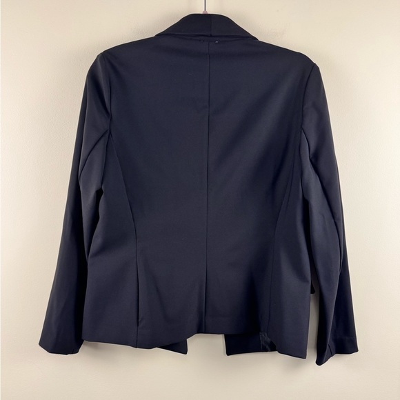 Anne Klein Blazer in Black with gold buttons - Picture 4 of 4